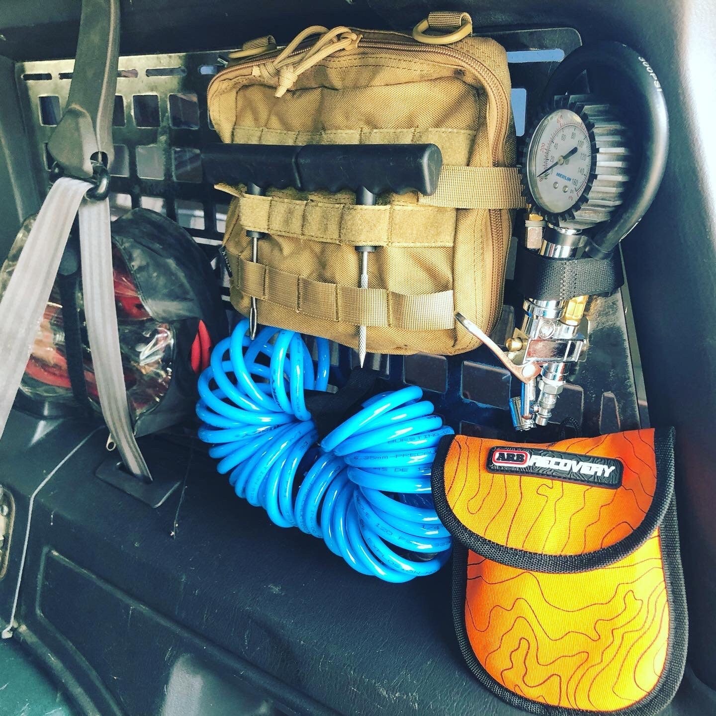 Cherokee XJ - HD Rear Window MOLLE Panel